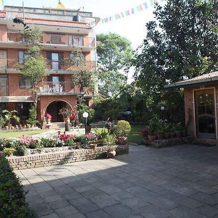 Maya Guest House Thimi Bagian luar foto