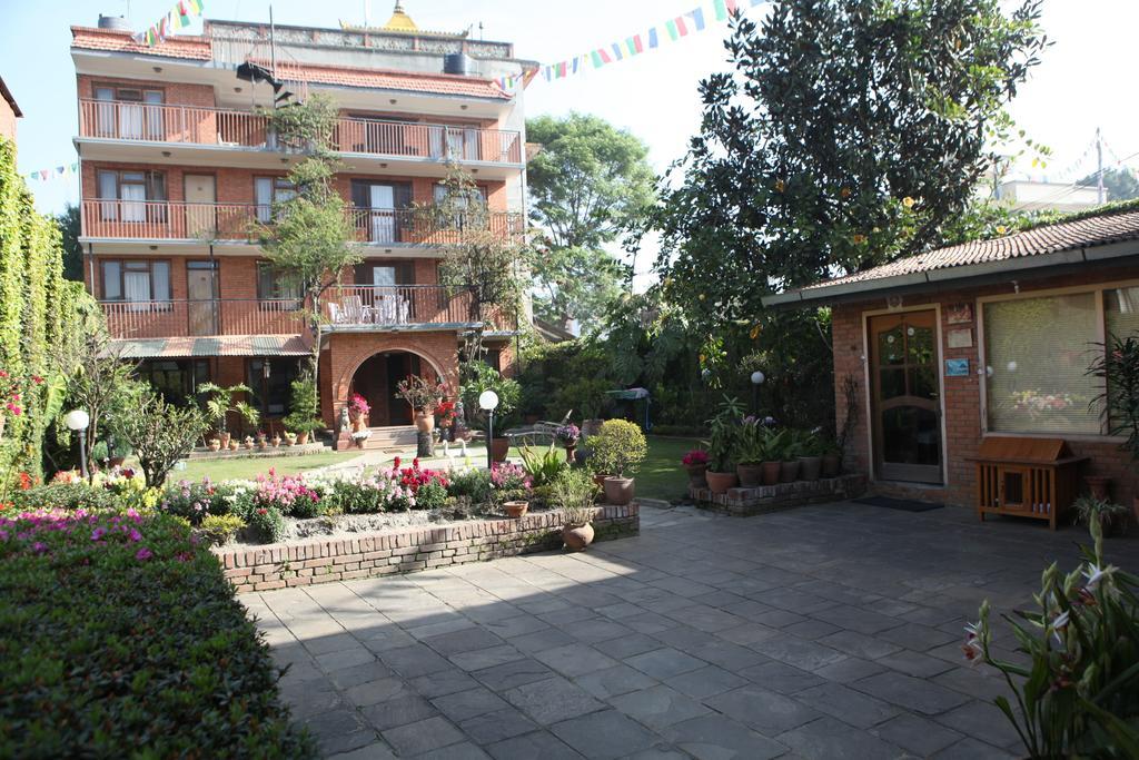 Maya Guest House Thimi Bagian luar foto