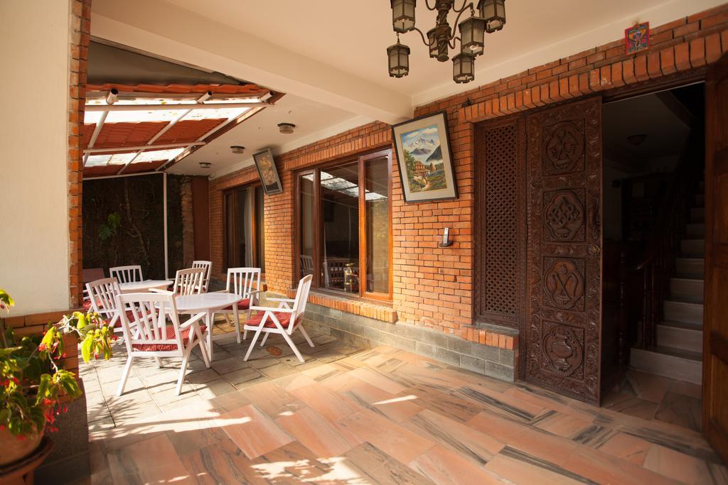 Maya Guest House Thimi Bagian luar foto