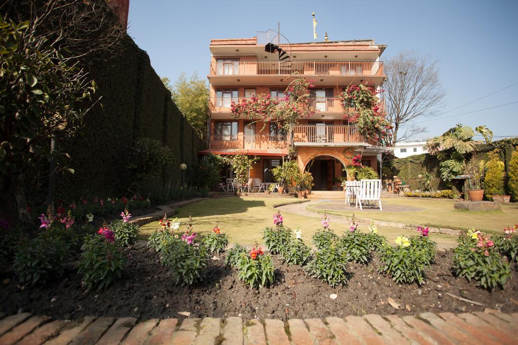 Maya Guest House Thimi Bagian luar foto