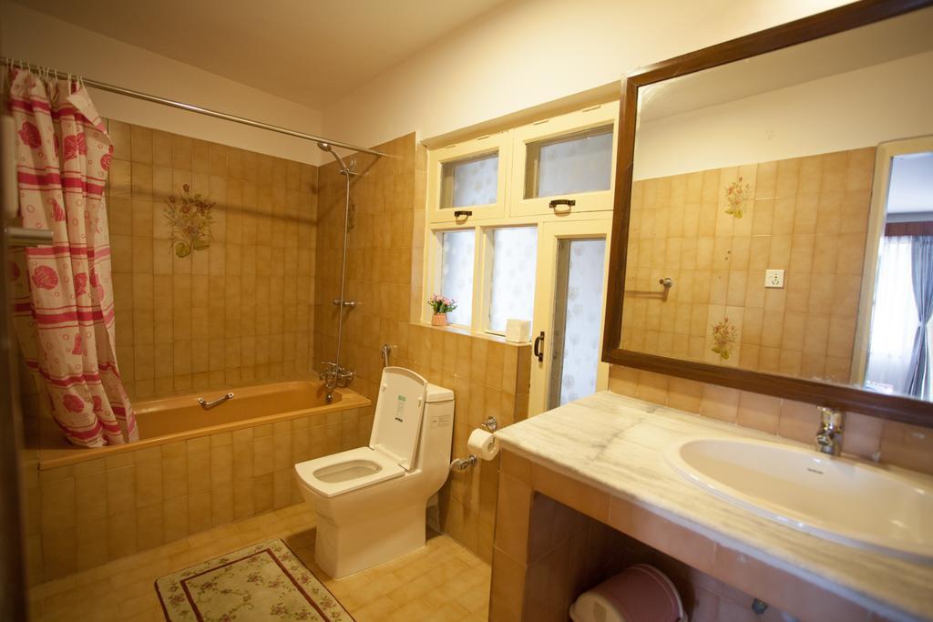 Maya Guest House Thimi Bagian luar foto