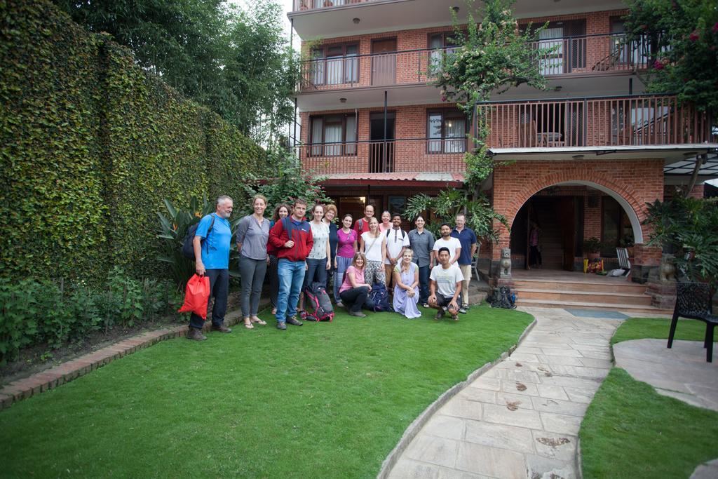 Maya Guest House Thimi Bagian luar foto